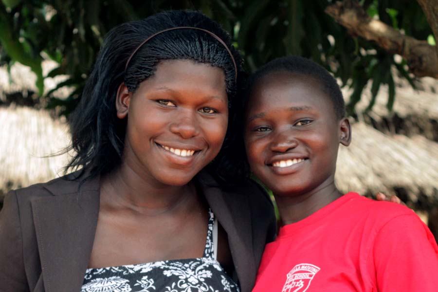 girls_2_crop_low res